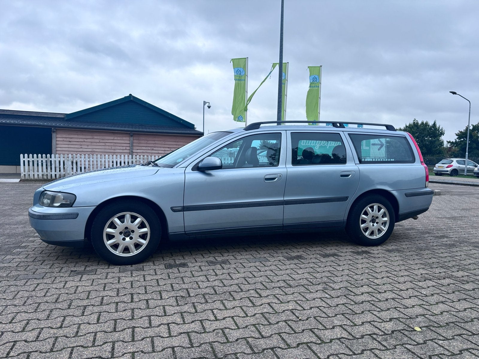 Volvo V70 2.4 140PK 2001 blauw, Voorwielaandrijving, 1800 kg, Zwart, Cruise Control