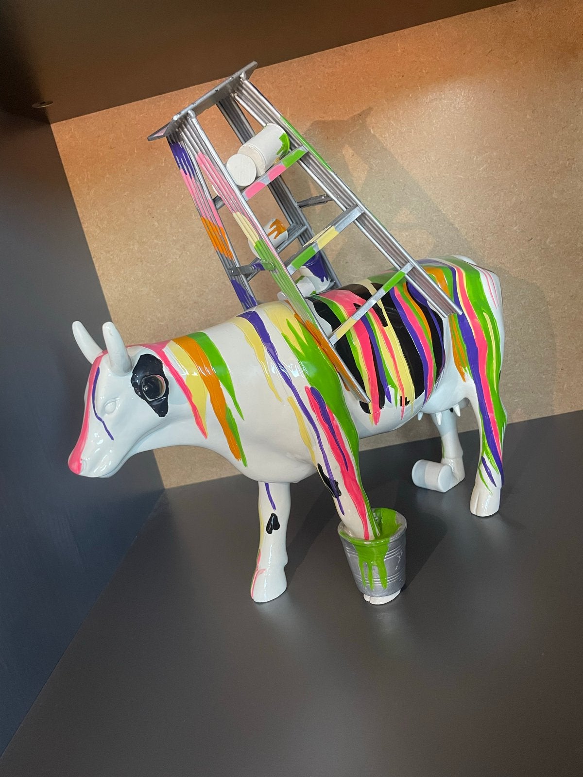 Muuu Traviesa CowParade Mexico 2005 - Leslie Zaidenweber, Antiek en Kunst, Ophalen, Kunststof, Zoogdier, 20 - 50 cm
