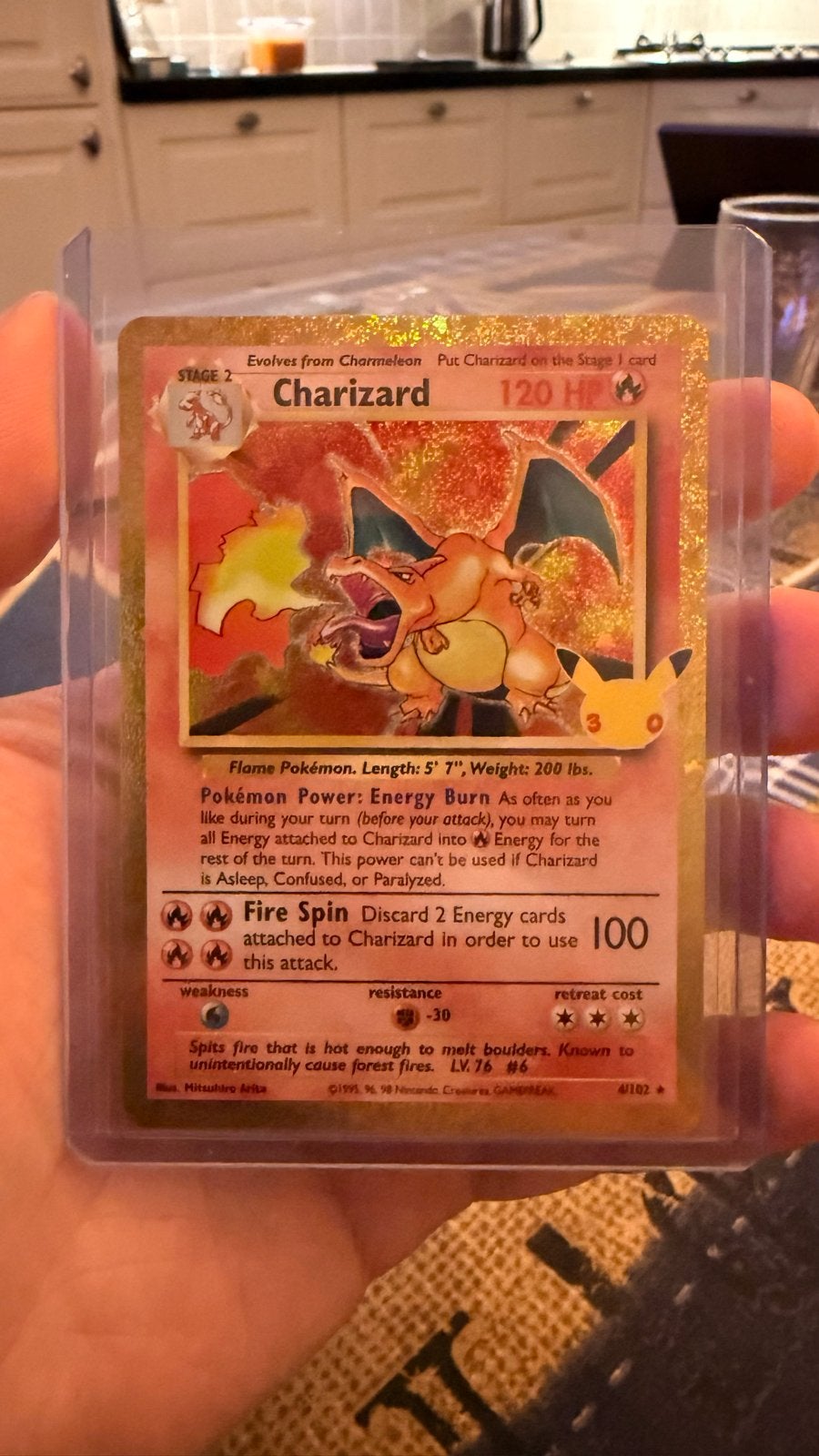 Charizard Pokémon 30th Anniversary - PSA 10 Potentieel, Ophalen of Verzenden, Nieuw, Losse kaart, Foil