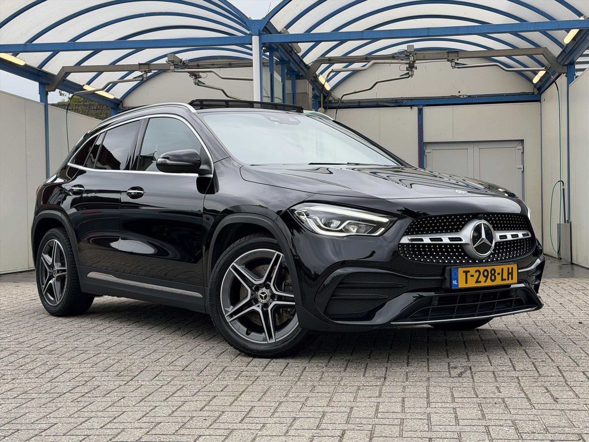 Mercedes GLA 250 4MATIC AMG Line / Panoramadak / Virtual Coc, Automaat, Gebruikt, Euro 6, 4 cilinders