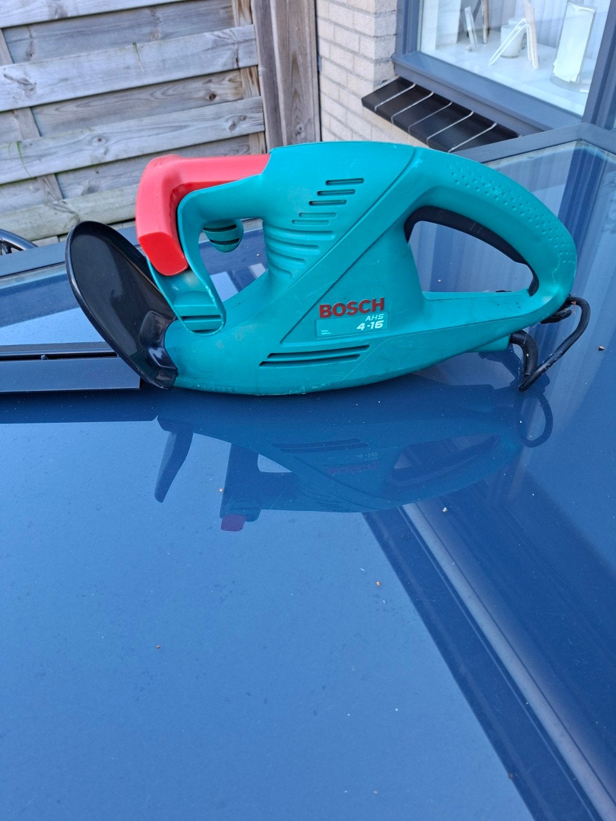 elektrische heggeschaar, Tuin en Terras, Ophalen, Zo goed als nieuw, Elektrisch, Bosch