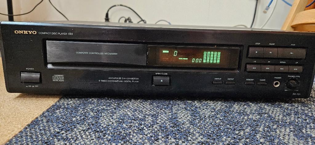 Onkyo CD speler DX-701, Ophalen of Verzenden, Zo goed als nieuw, Overige merken