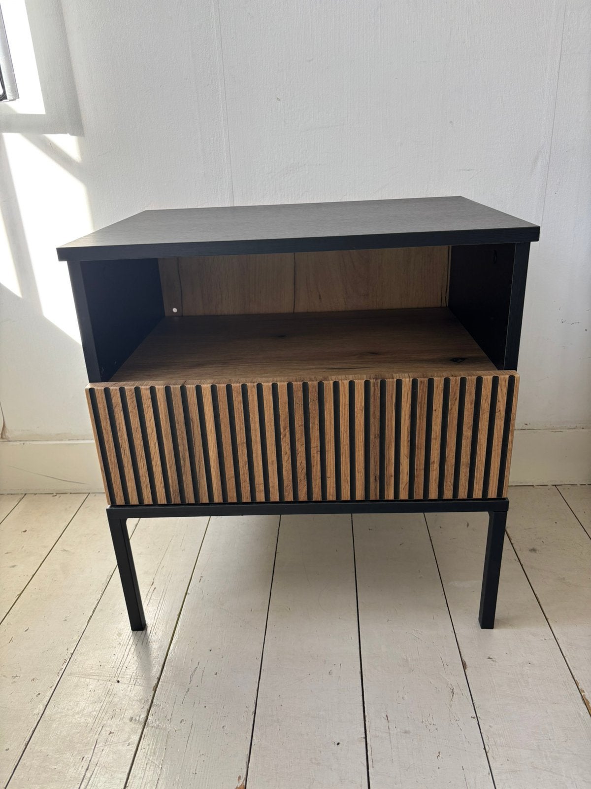 Nachtkastje akoestische panelen japandi stijl, Ophalen of Verzenden, Gebruikt, Minder dan 45 cm, Minder dan 55 cm