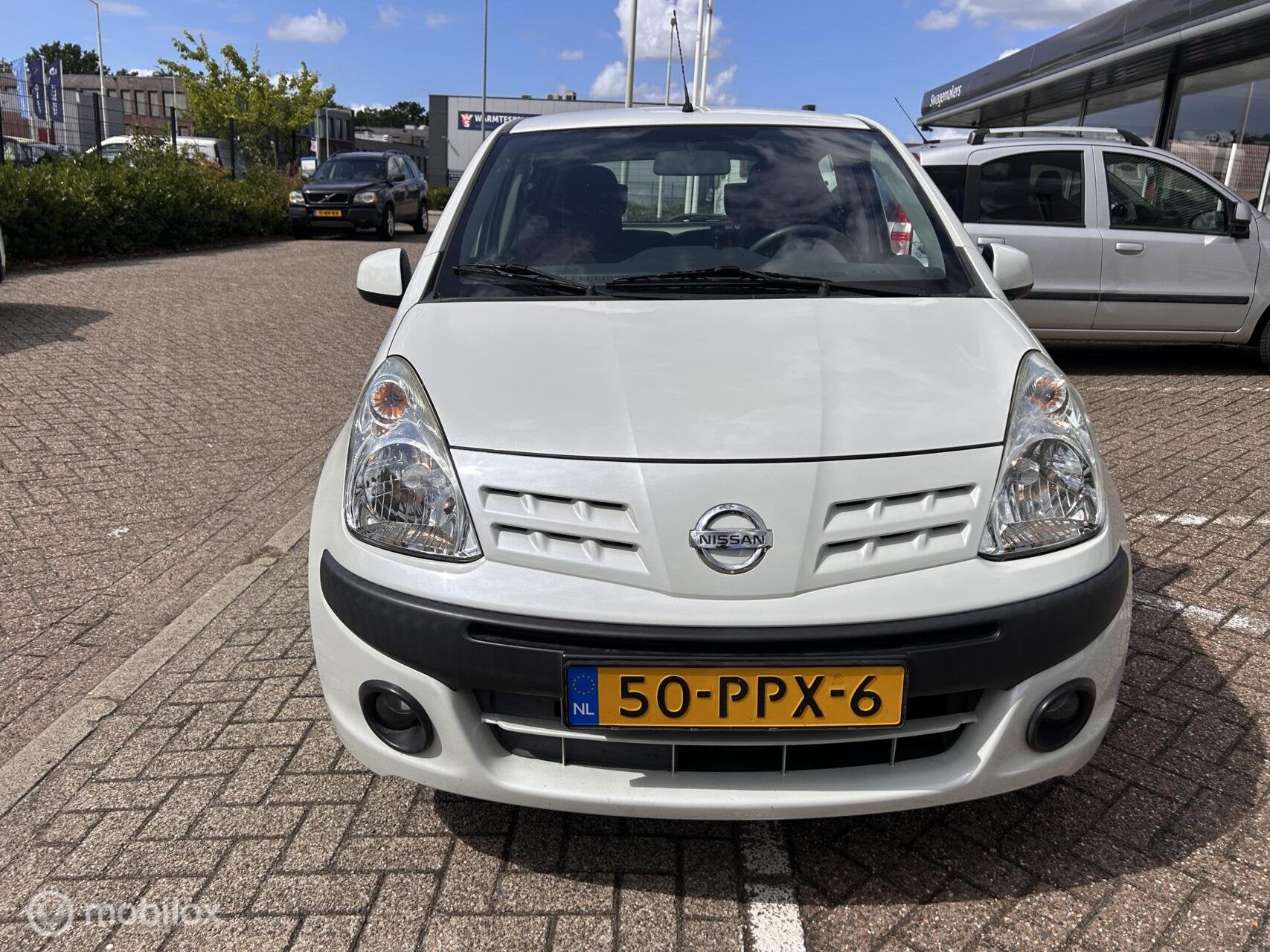 Nissan Pixo 1.0 Visia prachtige auto met garantie !, Auto's, Voorwielaandrijving, Euro 5, Metallic lak, Gebruikt