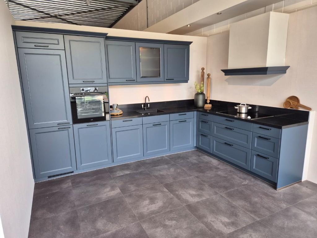 Showroomkeuken | Nobilia keuken | Composiet werkblad, Blauw, Hoekkeuken, Nieuw, Ophalen of Verzenden