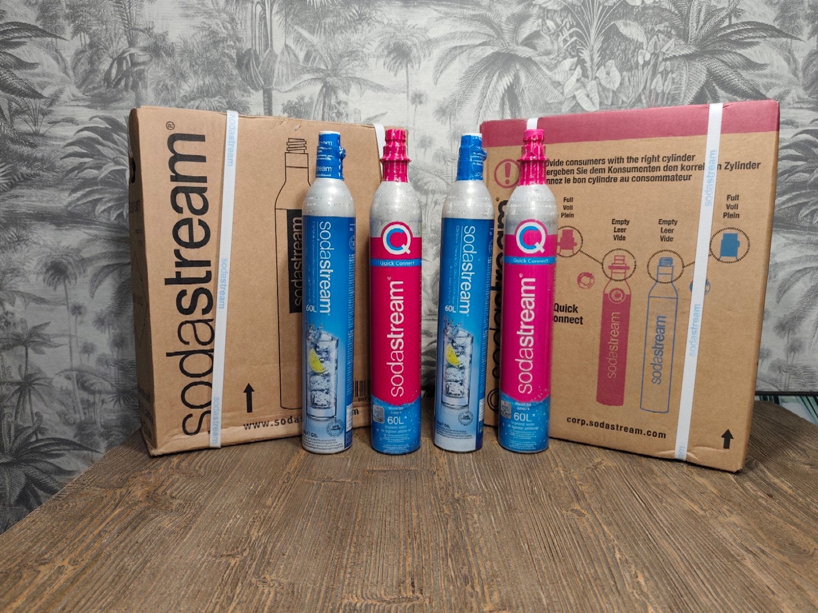 Jouw Lege Orginele Blauw/Roze Sodastream Cilinders wisselen, Ophalen of Verzenden, Nieuw