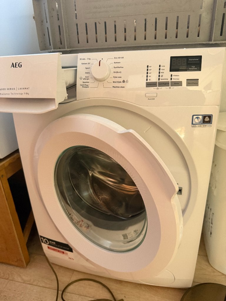 AEG Lavamat 8000 Serie wasmachine (1 jaar oud), 1200 tot 1600 toeren, Ophalen of Verzenden, Zo goed als nieuw, Voorlader