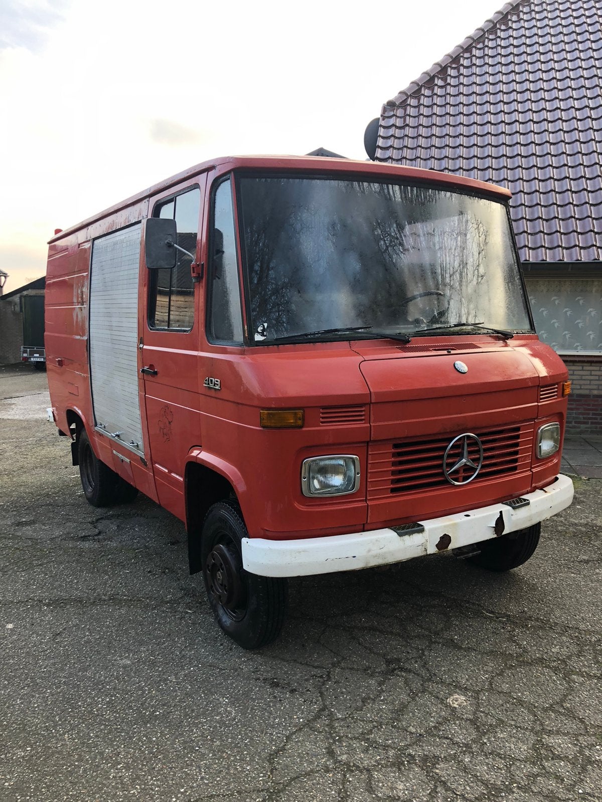 Mercedes 409 benzine, brandweer-auto uit 1977, duits kent, Particulier, Te koop