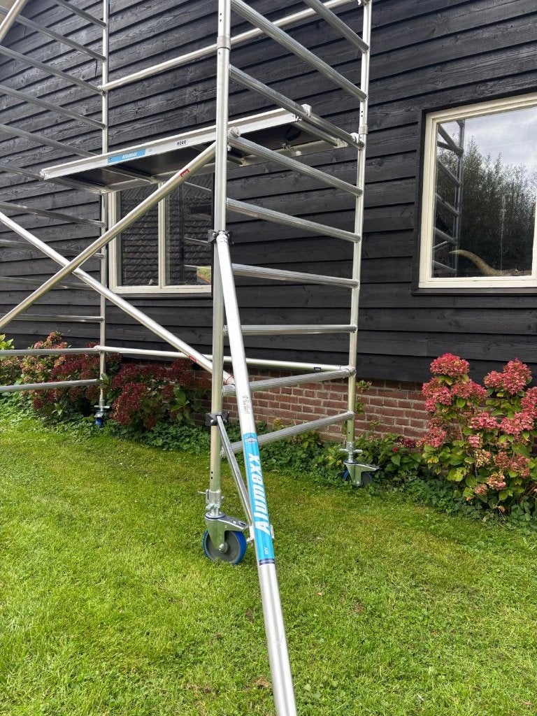 Foto 8 van ROLSTEIGER TE HUUR – 6,2 OF 8,2 METER WERKHOOGTE
