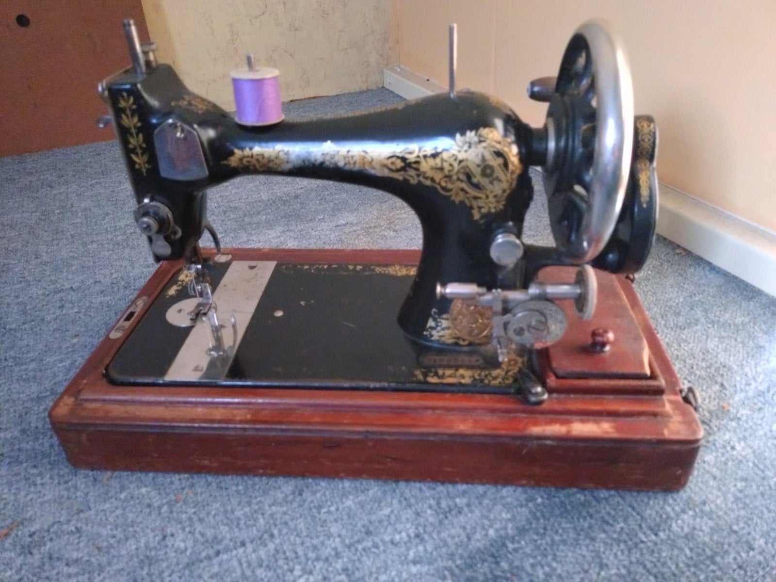 Antieke Singer Naaimachine met Houten Koffer, Ophalen