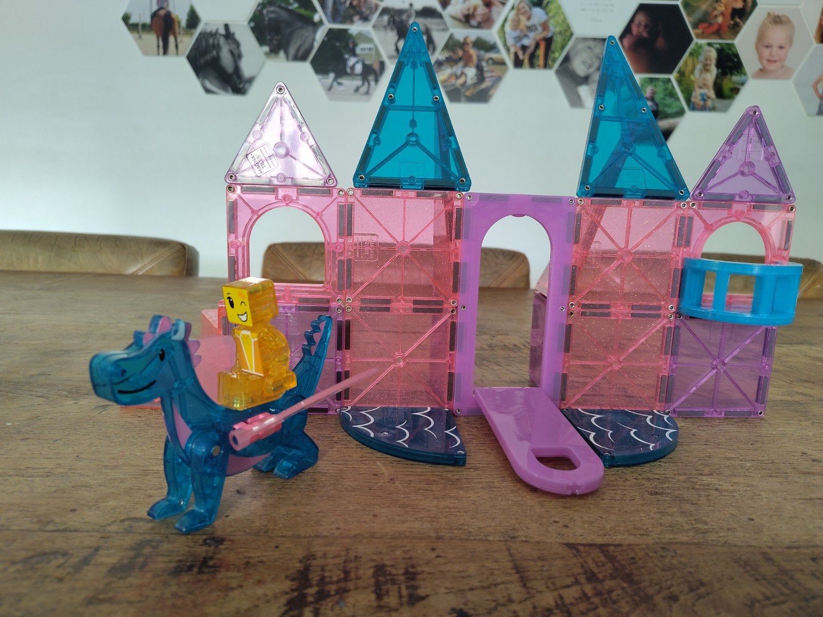 Magna-Tiles Castle 25-delige set (mist 2 paarse vierkantjes), Kinderen en Baby's, Ophalen of Verzenden, Zo goed als nieuw, Overige merken