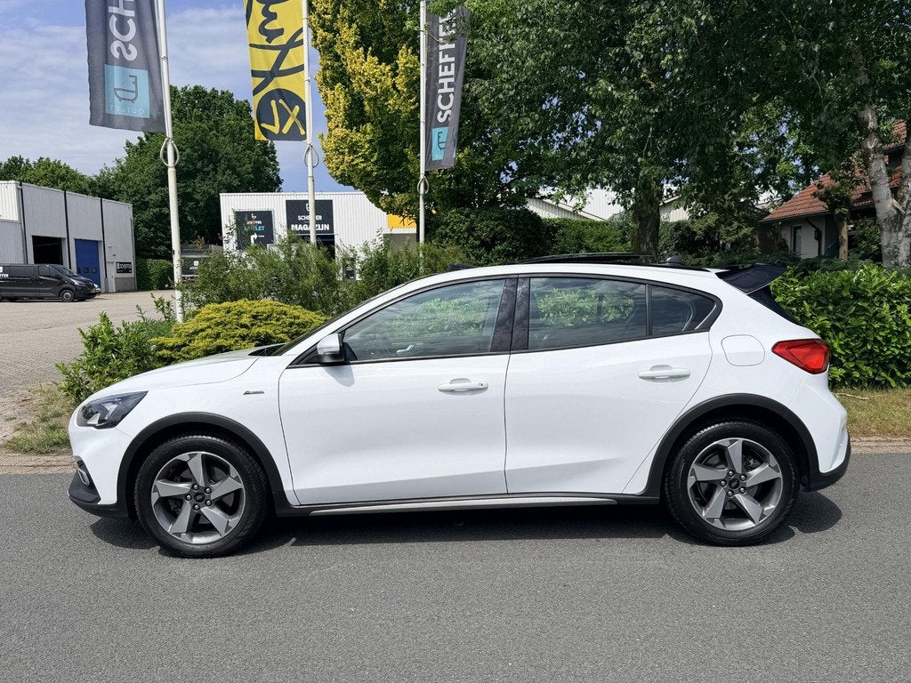 Ford Focus 1.5 EcoBoost 150PK AUTOMAAT•Pano, 1304 kg, Stof, Euro 6, Wit