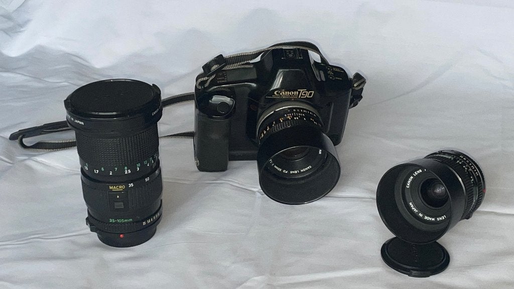 Canon T90 with lenses, Ophalen of Verzenden, Gebruikt, Spiegelreflex, Canon