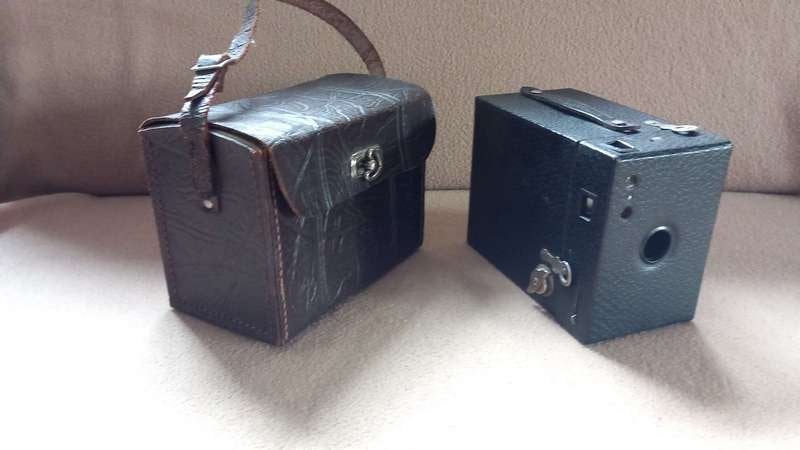 Zeldzame Kodak Brownie 2 boxcamera met originele lederen tas, Ophalen of Verzenden, Gebruikt, Compact, Kodak