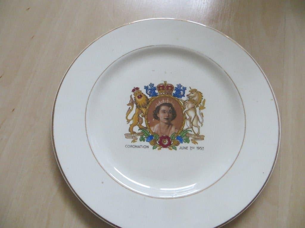 bordje/royalty/Coronation/Queen Elizabeth/Engeland/thee/serv, Gebruikt, Overige merken, Ophalen of Verzenden, Bord(en)