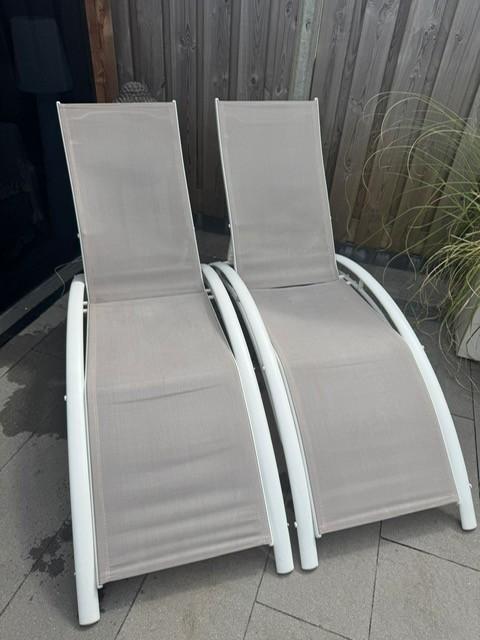 Ligstoelen 2x., Tuin en Terras, Ligbedden, Ophalen, Gebruikt, Overige materialen, Verstelbaar