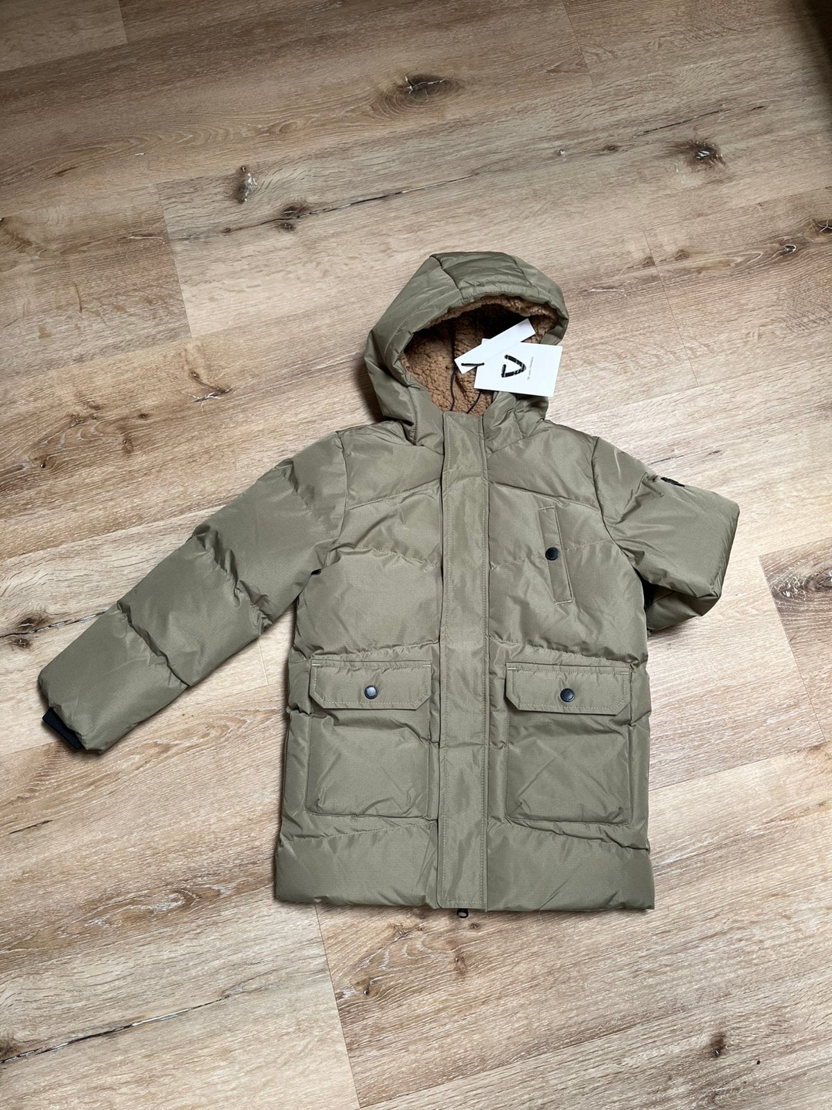Nieuwe winterjas maat 122 no way Monday, Ophalen of Verzenden, Zo goed als nieuw, Jongen, Jas