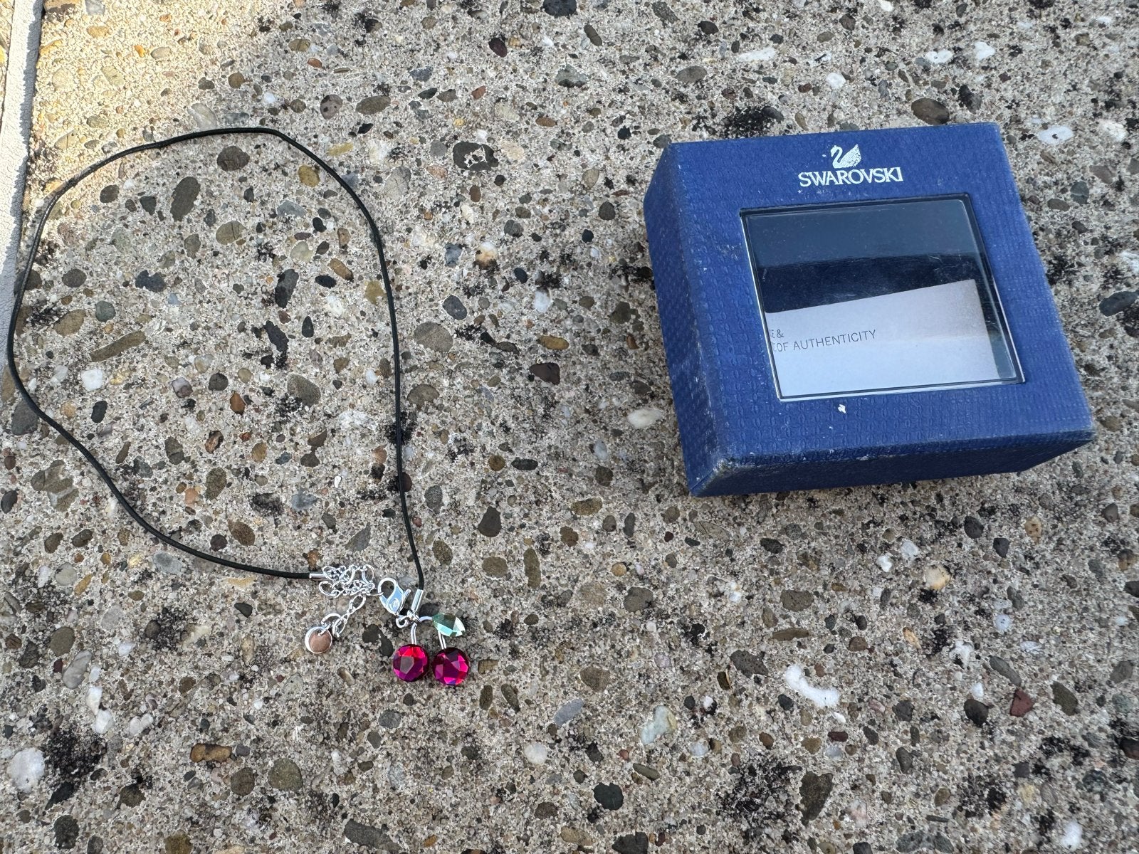 Swarovski kersen ketting met kristallen hanger, Ophalen of Verzenden, Zo goed als nieuw, Rood, Overige materialen