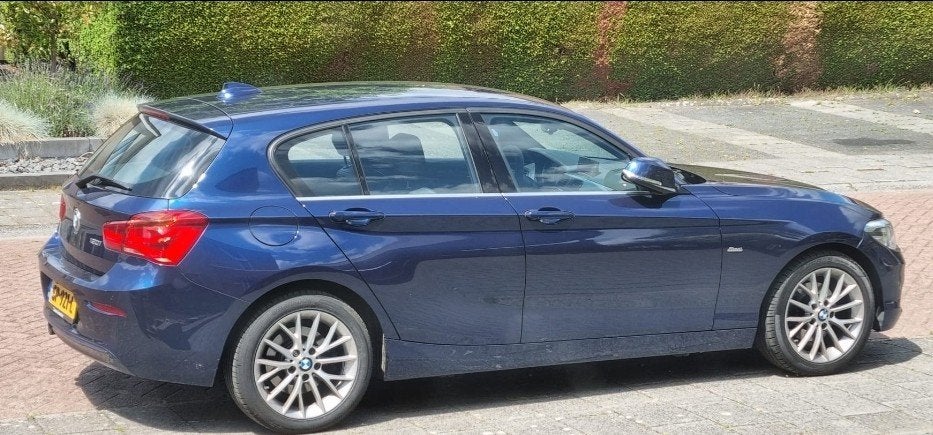 BMW 1-serie 120i high exe/ Sportline aut/2018/98000 km NL, Particulier, Te koop