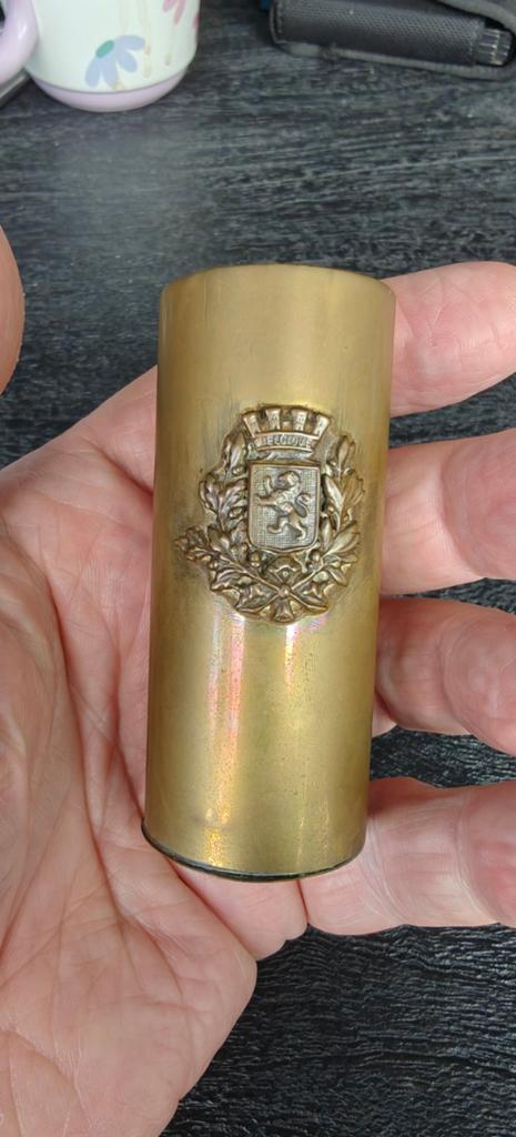 Huls bewerkt met Belgisch wapen, Ophalen of Verzenden, Landmacht, Overige gebieden, Hulzen of Bodemvondsten