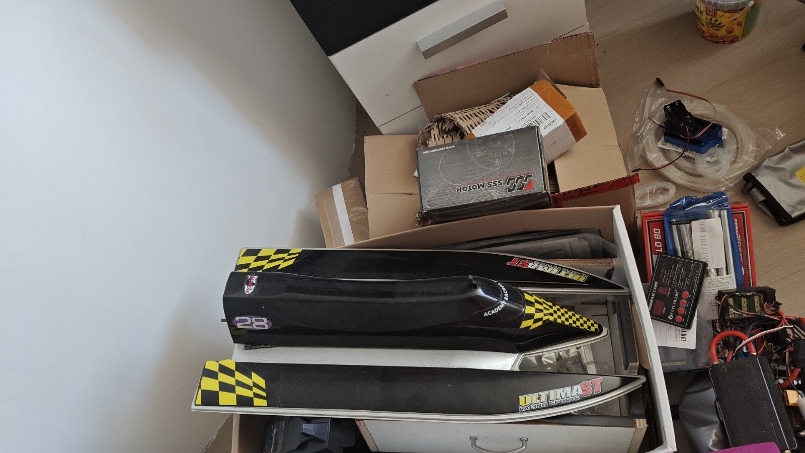 Leuke Mini RC F1 Boot, Ophalen of Verzenden