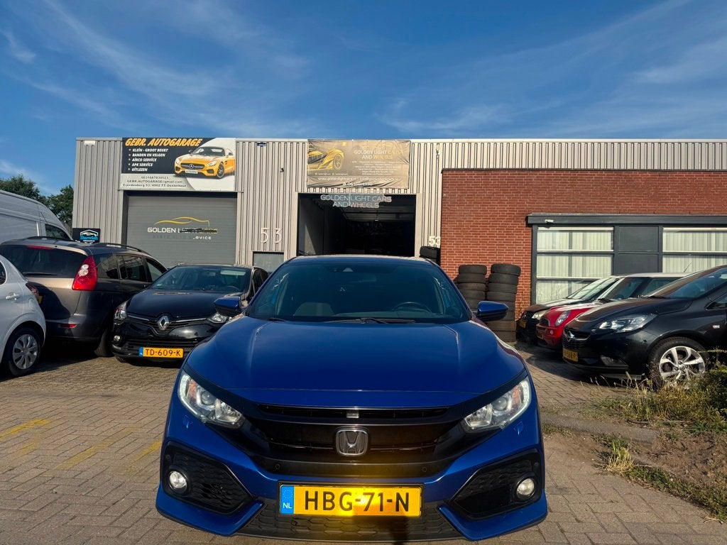 Honda Civic 1.0 i-VTEC Elegance Camera Carplay Stoel Verwarm, Auto's, Voorwielaandrijving, Gebruikt, 129 pk, Alcantara
