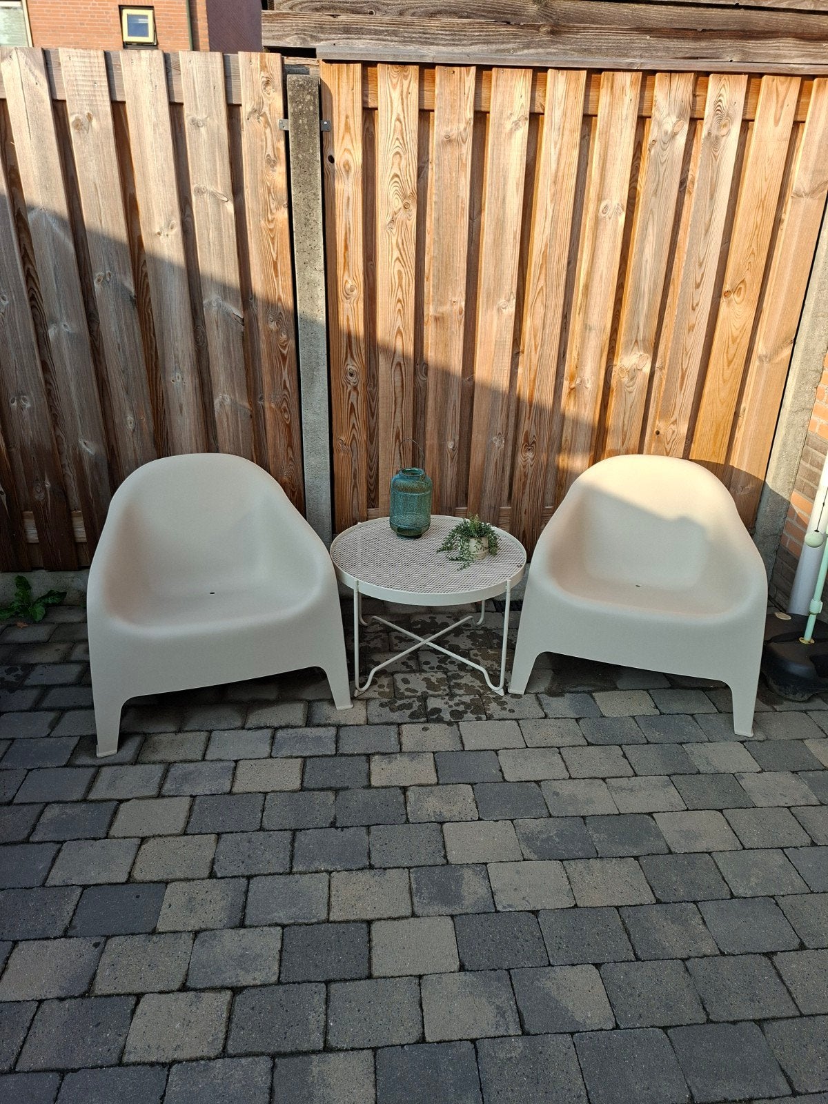 Tuinstoelen met tafel - Zeer nette set, Ophalen, Zo goed als nieuw, Kunststof