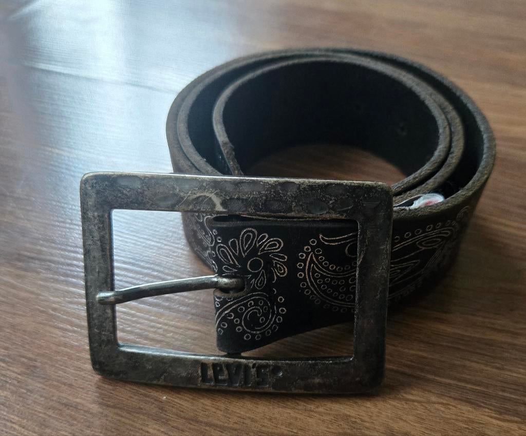 Levi's Riem 80 cm - 100% Buffelleer met Paisley Patroon, 80 tot 90 cm, 3 tot 5 cm, Heupriem, Ophalen of Verzenden