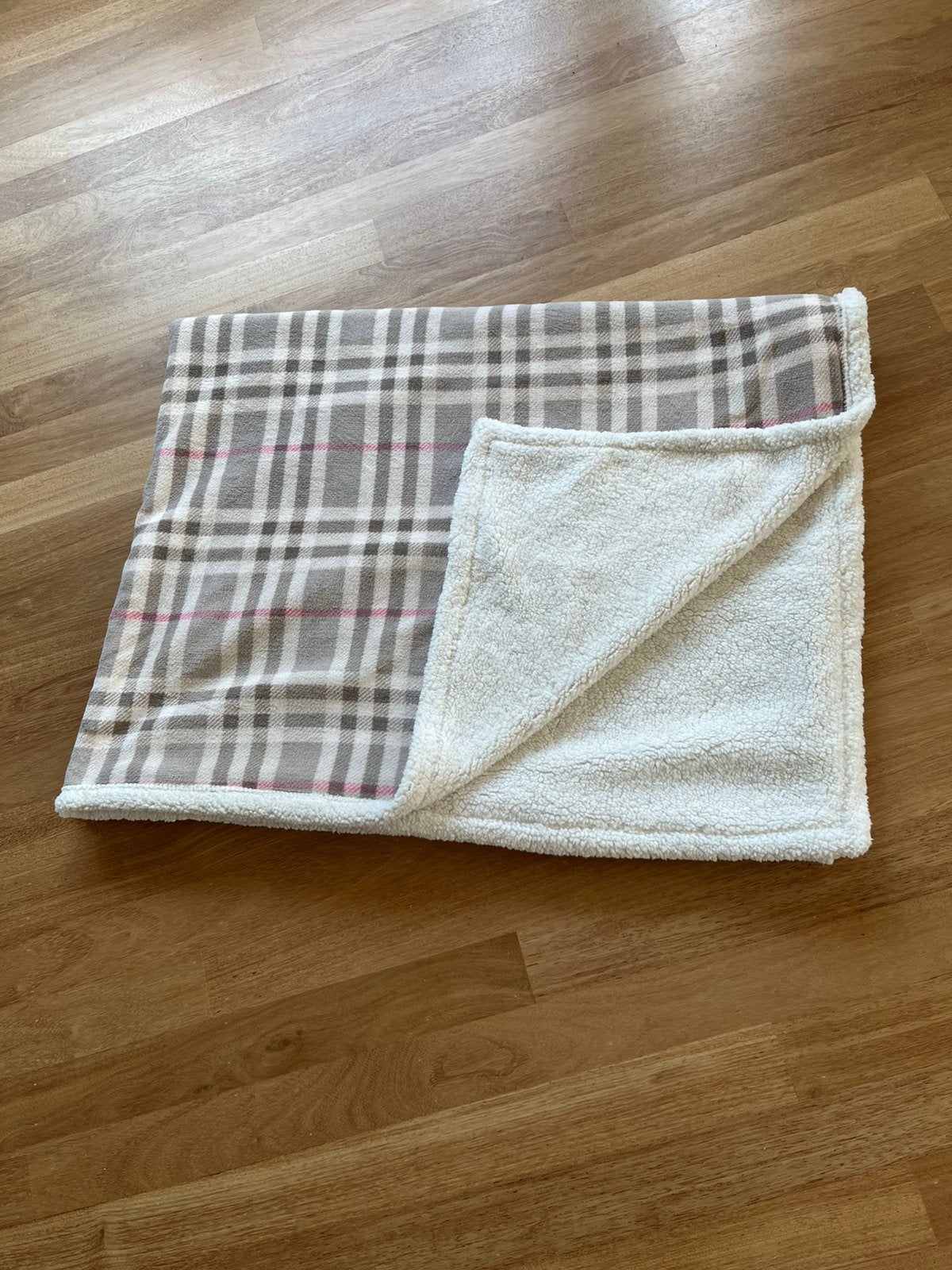 Nieuw! Plaid / woondeken geruit 170 x 130 cm, Ophalen of Verzenden, Nieuw