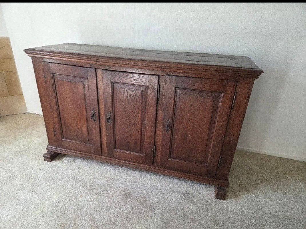Antiek 17 eeuws dressoir masive eiken, Ophalen of Verzenden, 50 tot 75 cm, 150 tot 200 cm