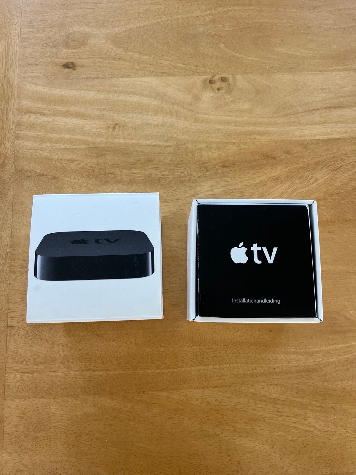 Apple TV met afstandsbediening en handleiding, 50 Hz, Zo goed als nieuw, Smart TV, Ophalen
