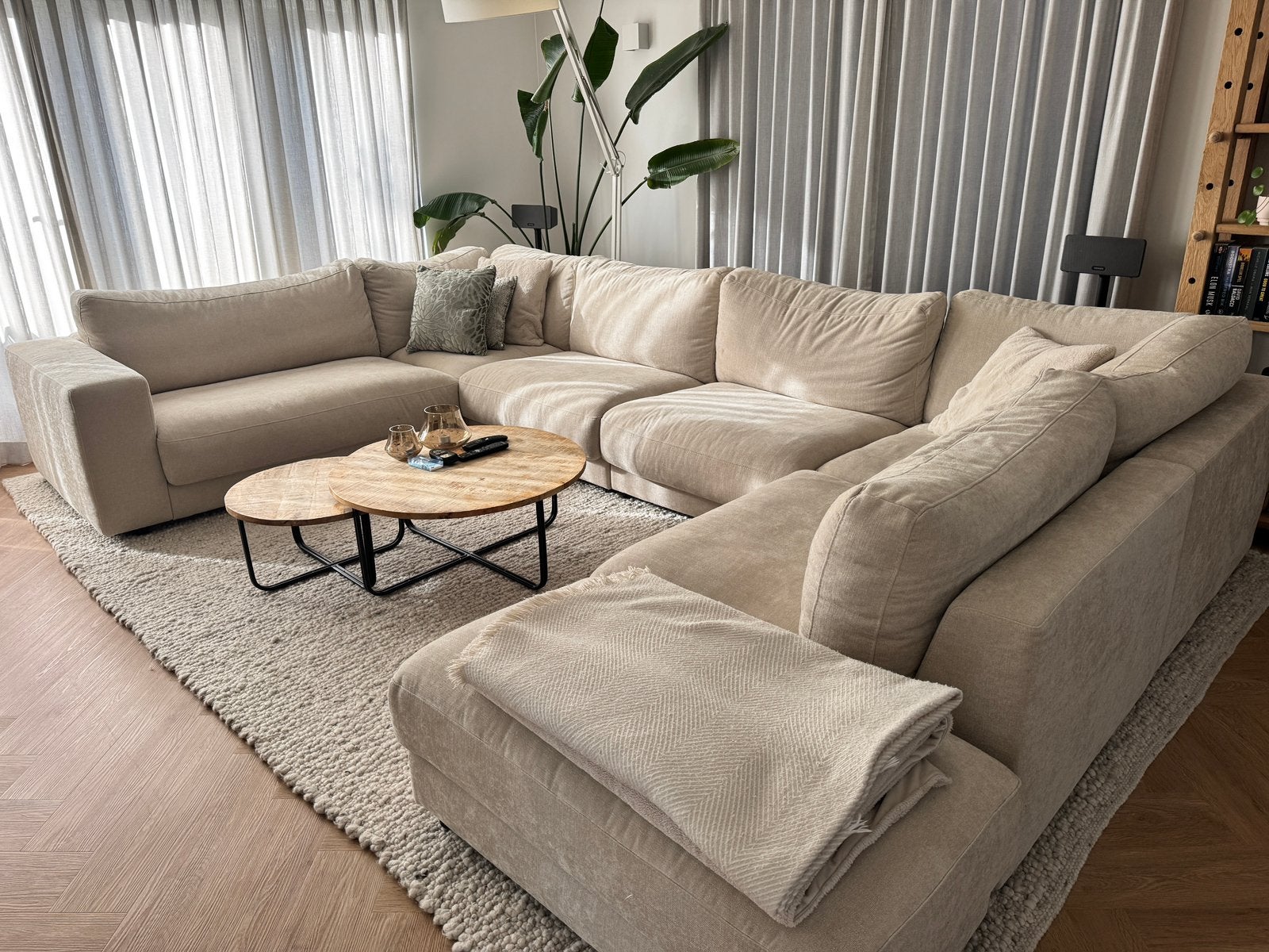 Grote luxe U-bank / hoekbank – beige/greige