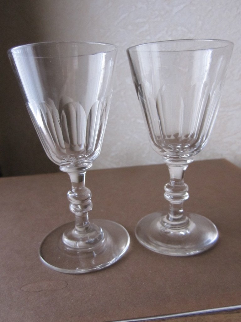 Twee antieke likeurglazen - Baccarat kristal, Verzenden