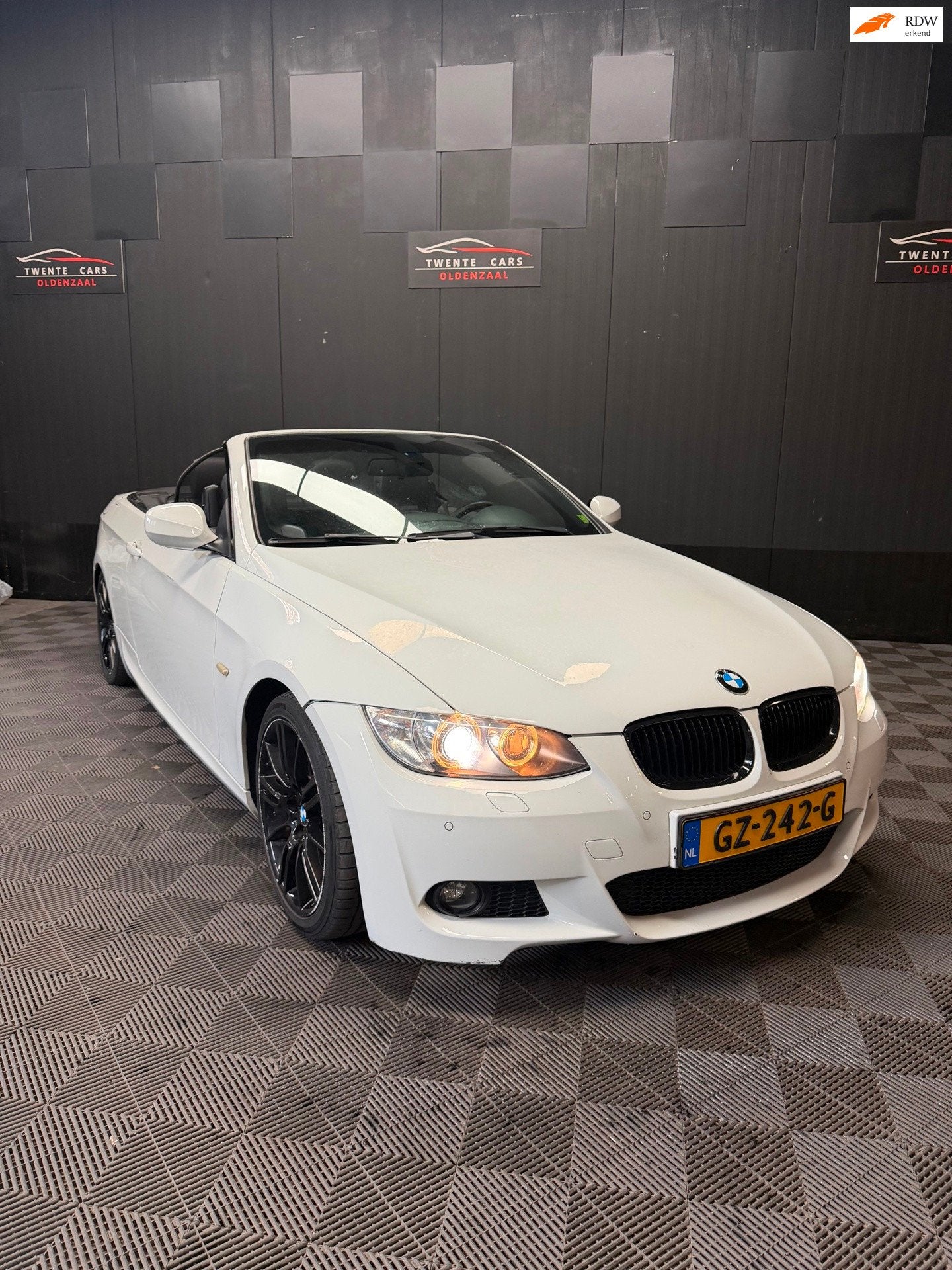 BMW 3-serie Cabrio 325i High Executive //M | Xenon | Memory, Achterwielaandrijving, Gebruikt, Zwart, Cabriolet