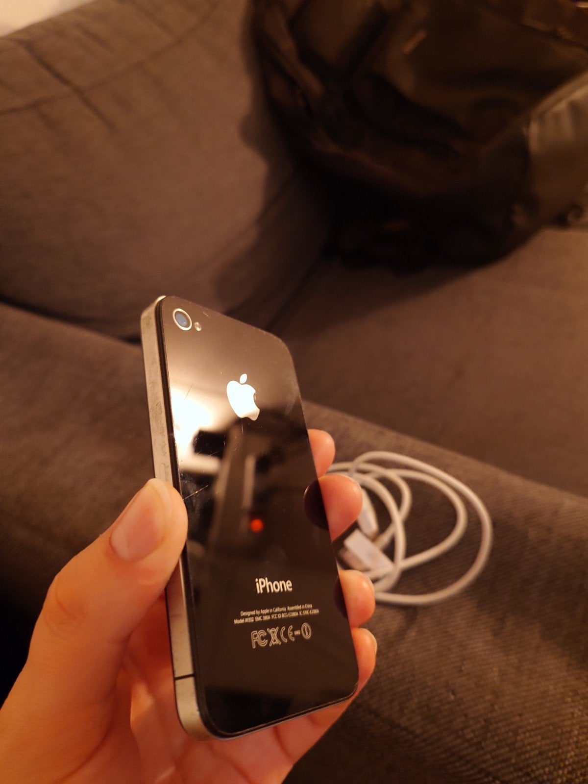 iPhone 4 Zwart - met barst in scherm, verder alles perfect, Telecommunicatie, Mobiele telefoons | Apple iPhone, Gebruikt, Zwart