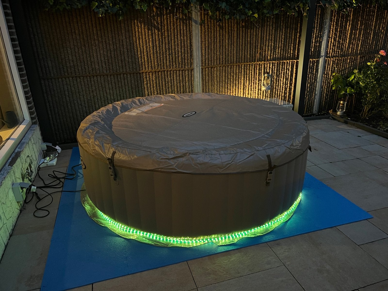 Intex PureSpa jacuzzi (6p) met pomp en veel extra's, Ophalen, Gebruikt, Pomp, Opblaasbaar