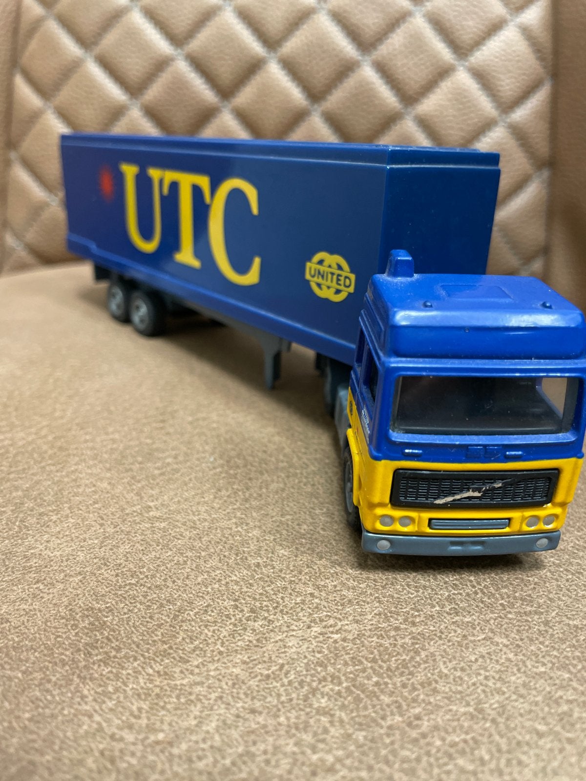 Corgi UTC United Transport Company Vrachtwagen, Ophalen of Verzenden, Gebruikt