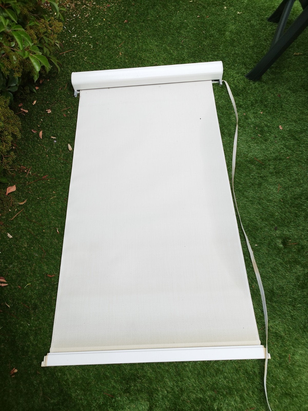 Screen met zijgeleiders, doek 73x137 cm, Tuin en Terras, Zonneschermen, Ophalen, Gebruikt, Minder dan 250 cm, Minder dan 150 cm