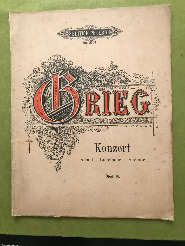 E. Grieg - concert voor 2 piano's, Gebruikt, Klassiek, Ophalen of Verzenden, Artiest of Componist