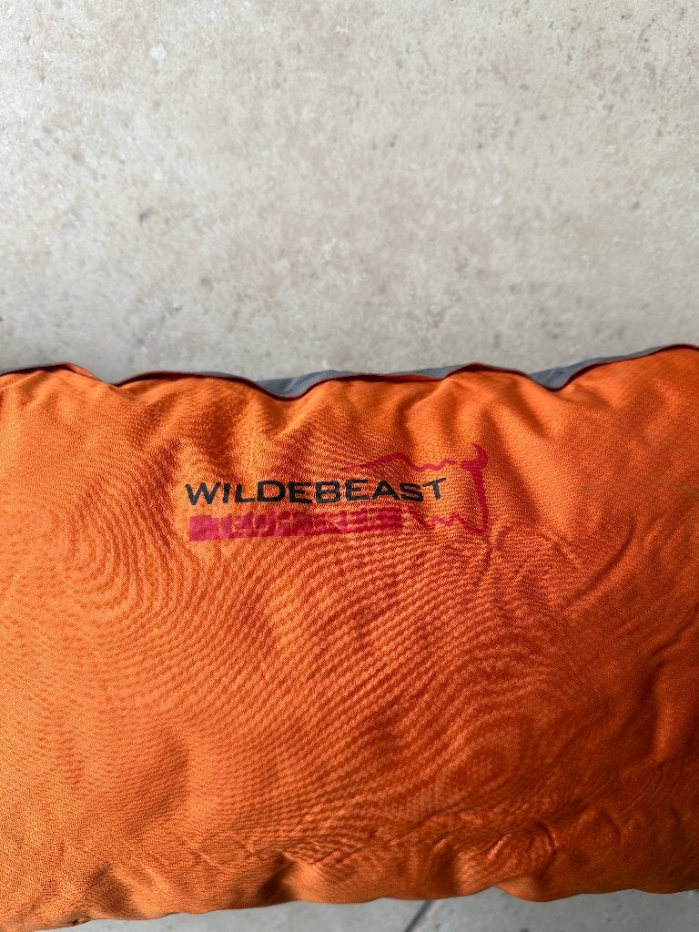 wildebeast zelf opblaasbaar hoofdkussen, Ophalen of Verzenden, Gebruikt