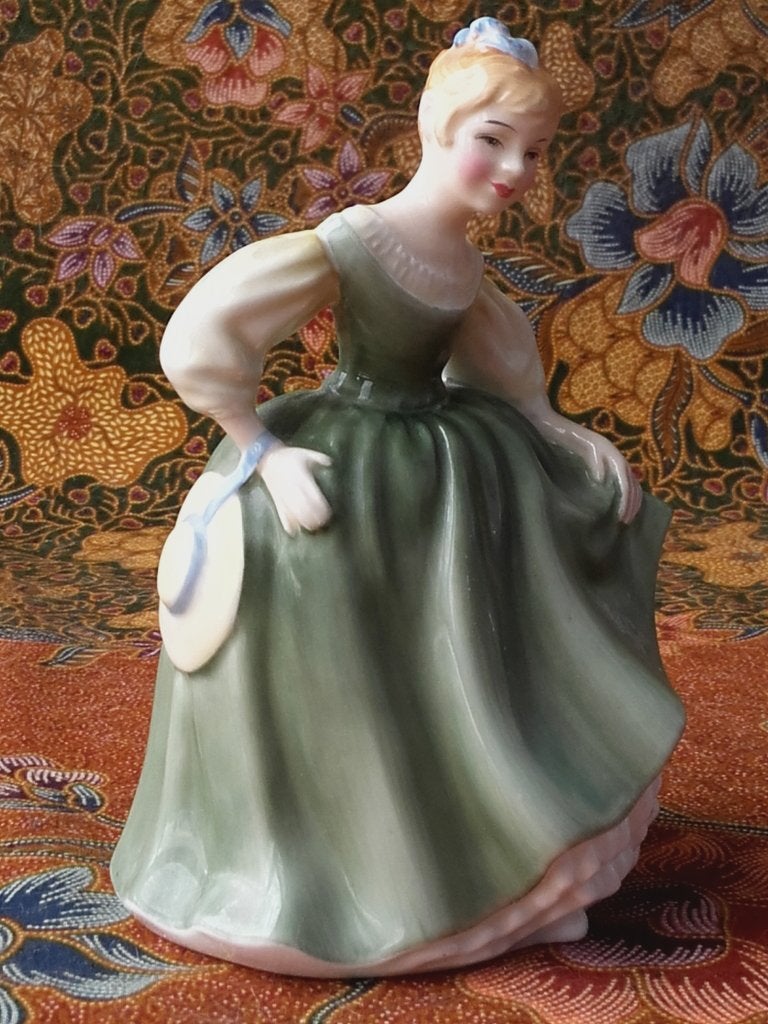 Fair maiden mooi vintage Engels beeldje van Royal Doulton., Ophalen of Verzenden