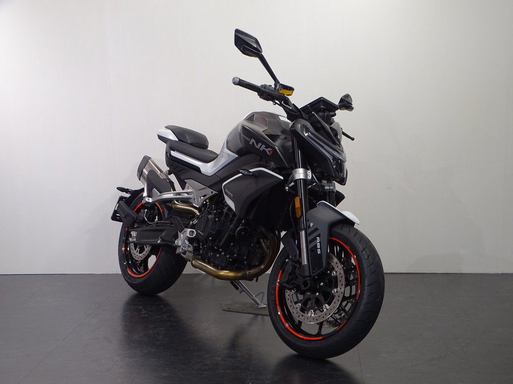 CFMOTO 800 NK ADVANCED, Bedrijf, Meer dan 35 kW, Naked bike