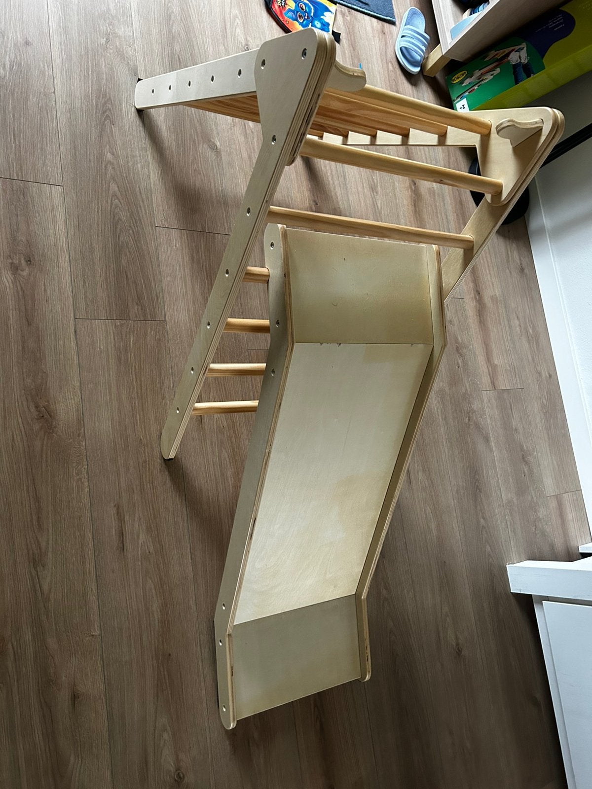 Houten glijbaan binnen, Ophalen, Gebruikt