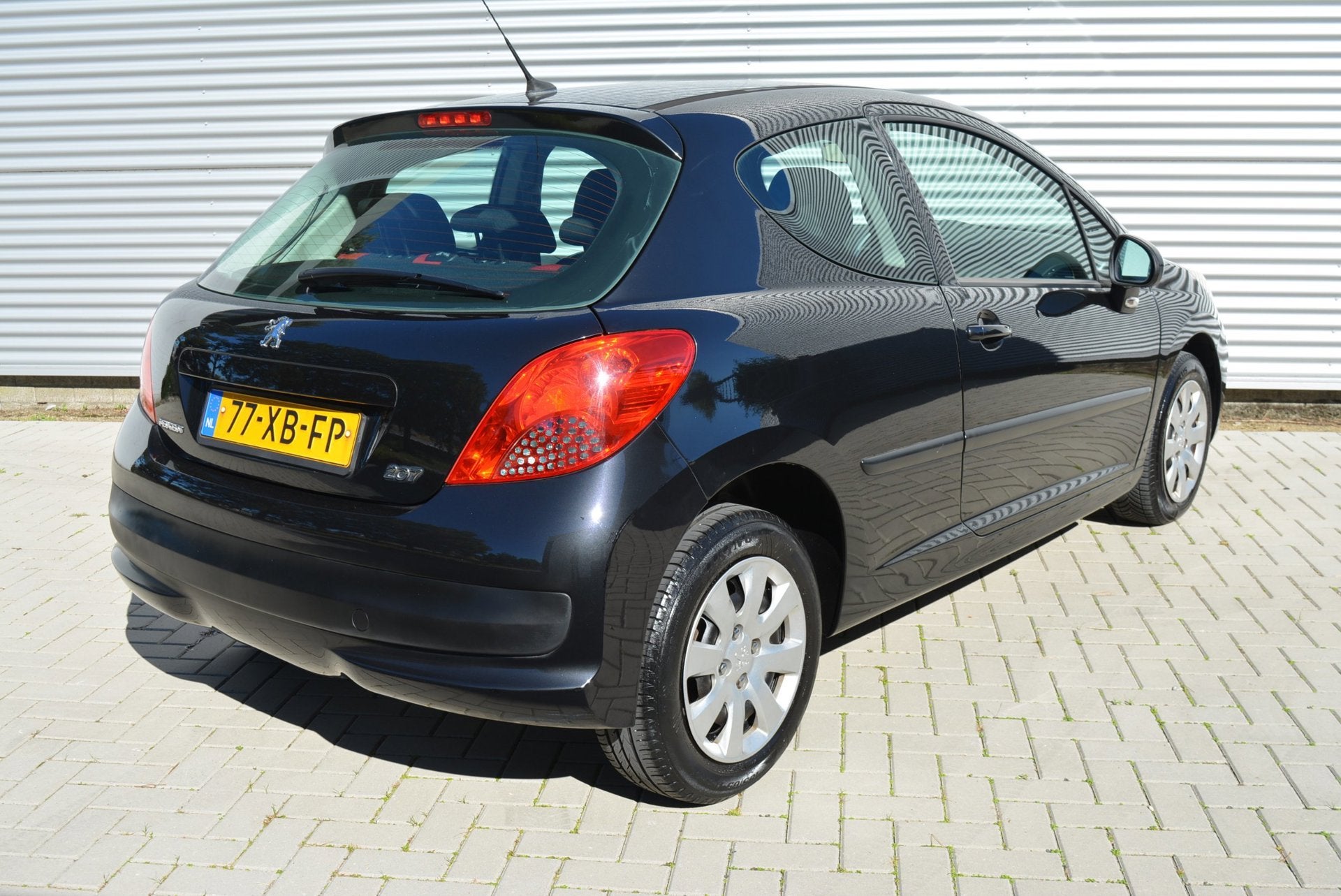 Peugeot 207 1.4-16V X-line 3 Drs | Airco | Electr. Pakket |, Auto's, Voorwielaandrijving, Stof, Zwart, 4 cilinders