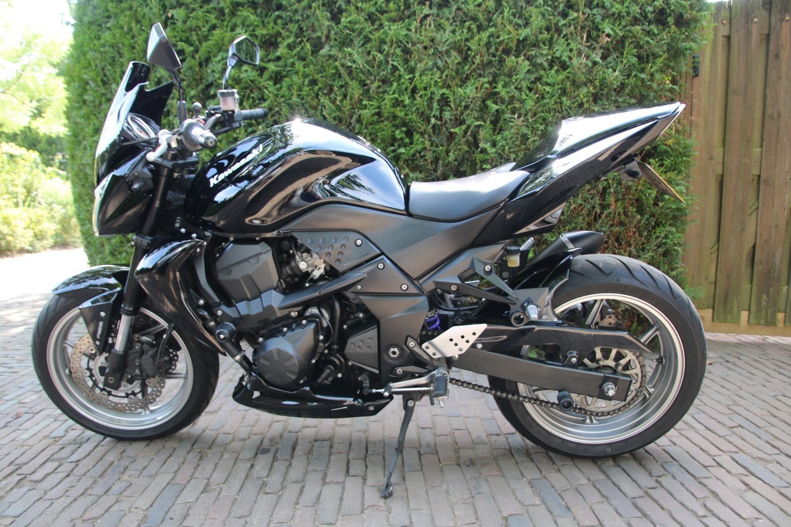 Nette Kawasaki Z750 Black Edition, Motoren, Motoren | Kawasaki, Particulier, Naked bike, meer dan 35 kW, 4 cilinders, Motorrijbewijs A