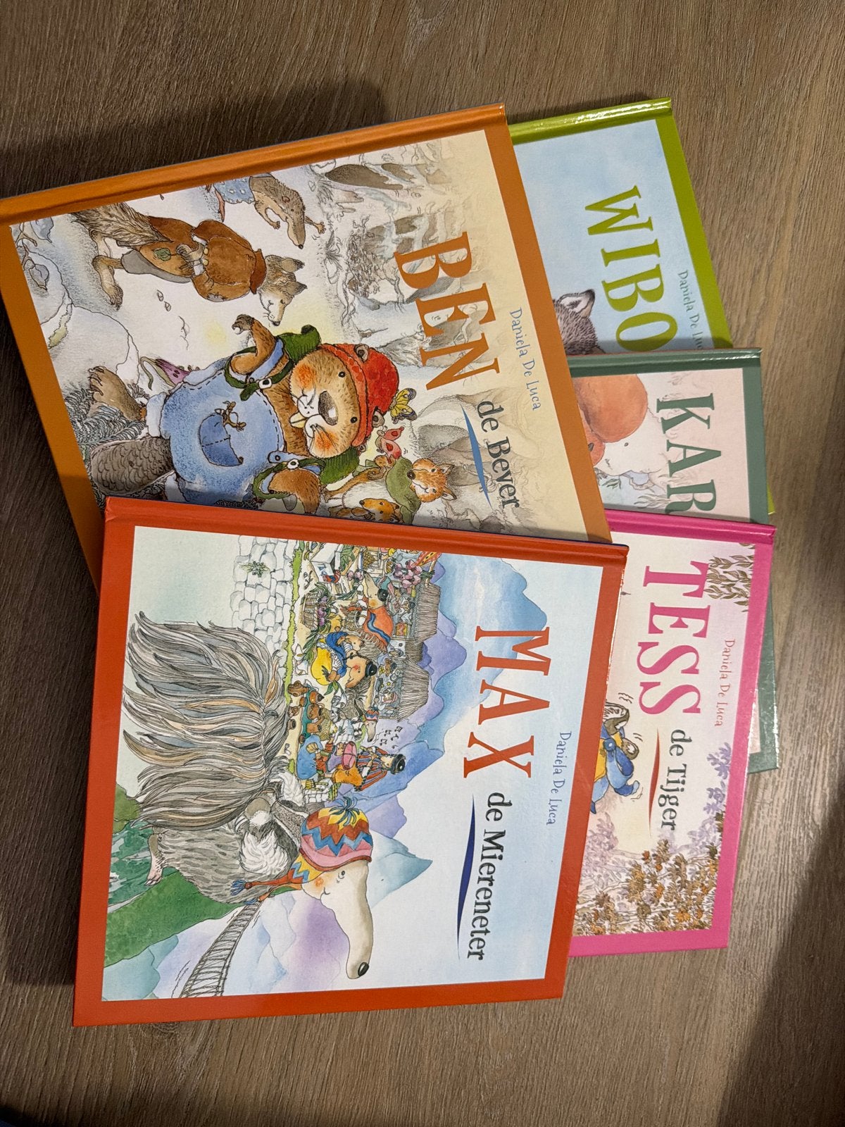 5x Kinderboeken van Daniela De Luca - Zo goed als nieuw, Fictie algemeen, Jongen of Meisje, Ophalen of Verzenden, Zo goed als nieuw
