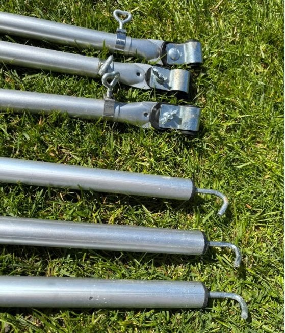 Nog 1 stuks Aluminium - DAKLIGGER 170-260 cm / Ø 25 mm, Caravans en Kamperen, Ophalen of Verzenden, Zo goed als nieuw