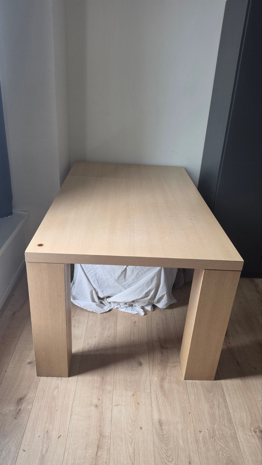 Gratis af te halen: Grote houten eettafel, Huis en Inrichting, Complete inboedels, Ophalen