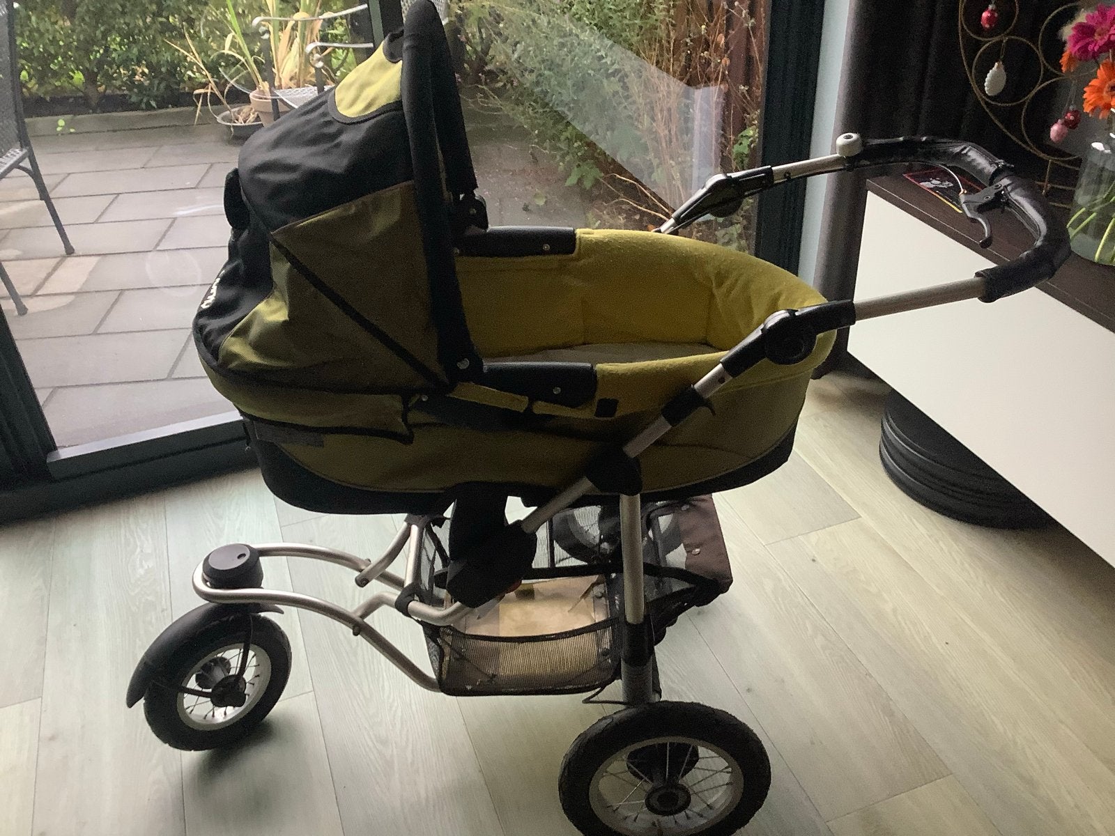 Quinny Freestyle 3XL Combiwagen met reiswieg en accessoires, Ophalen, Gebruikt, Luchtbanden, Quinny