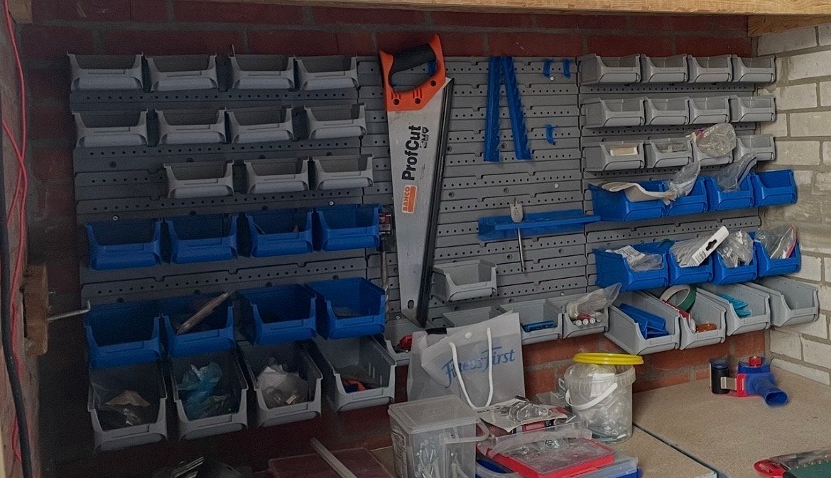 Gereedschapwand met opbergbakken en haken, Ophalen of Verzenden, Gebruikt, Gereedschapsopslag